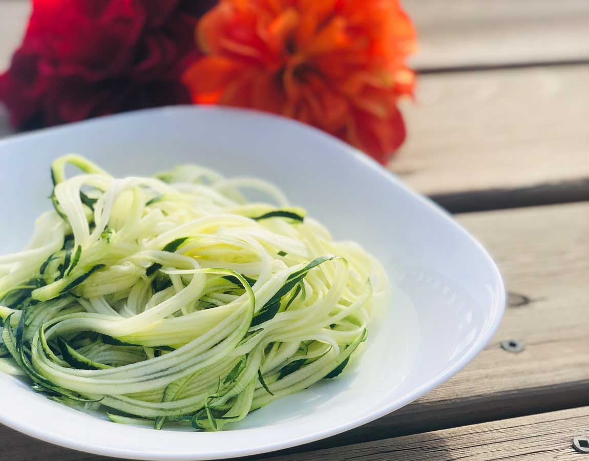 vegan pasta zucchini noodles