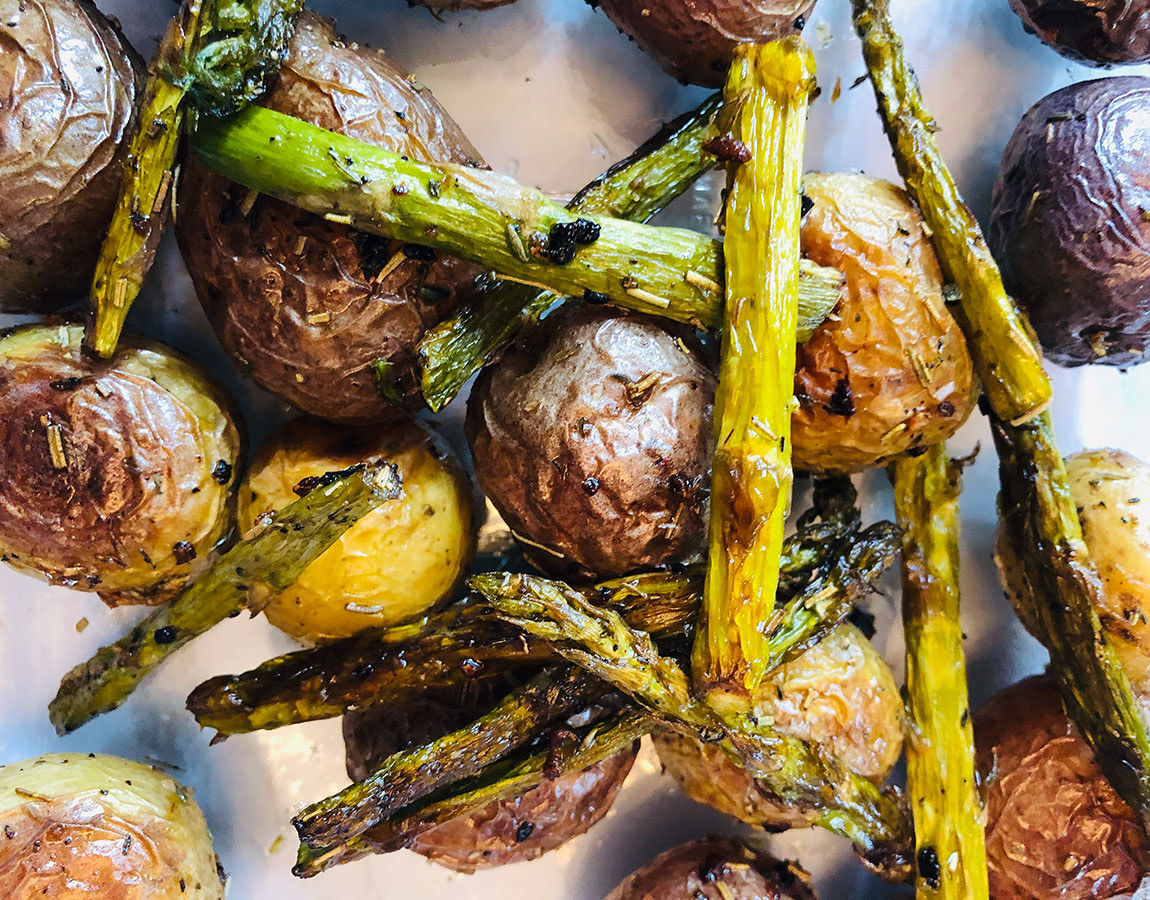 vefan Crispy Smashed New Potatoes With Garlic, Rosemary And Asparagus